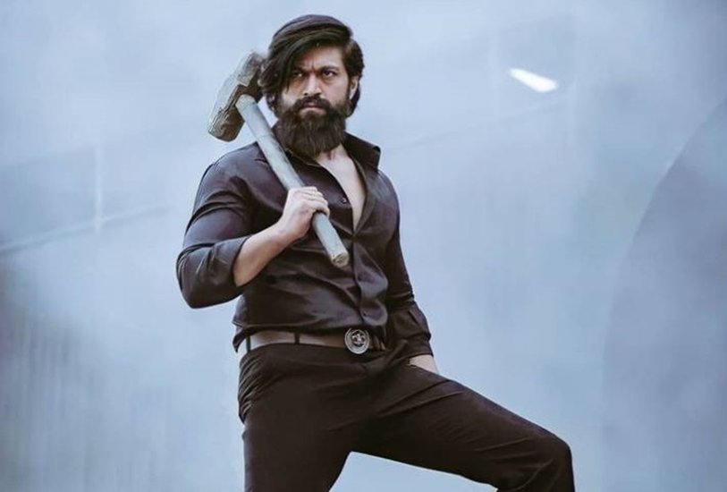 केजीएफ 2 ने महज 11 दिनों में 300 करोड़ की कमाई के आंकड़े को पार कर दिया था।14 अप्रैल को रिलीज हुई इस फिल्म ने वर्ल्डवाइड 1000 करोड़ रुपए से ज्यादा का कलेक्शन किया है।