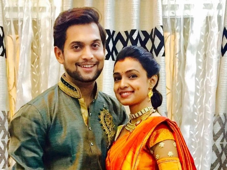 टीवी के चर्चित शो इमली में मालिनी का किरदार निभा रहीं एक्ट्रेस मयूरी देशमुख के पति ने भी पिछले साल सुसाइड कर लिया था।