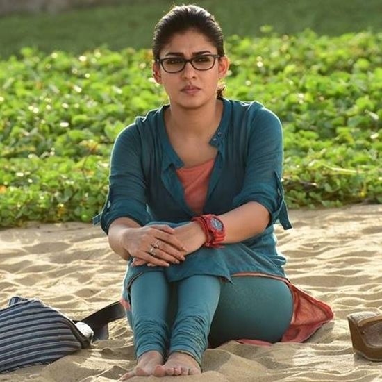 साउथ की एक्ट्रेस नयनतारा शादी (South Actress Nayanthara Marriage) के बंधन में बंध रही हैं। वह साउथ के डायरेक्टर विग्नेश शिवन (Vignesh Shivan) संग शादी कर रही हैं। एक वक्त ऐसा था जब नयनतारा अपनी प्राइवेट फोटोज लीक (Nayanthara Private Photos Leak) होने की वजह से सुर्खियों में आ गई थीं। 