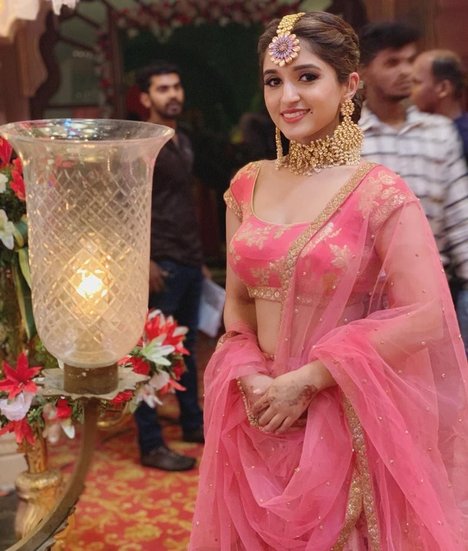 उडारियां में तेजो के किरदार के लिए भी निधि शाह को फाइनल किया गया था। लेकिन इस शो से भी निधि ने खुद को अलग कर लिया था।