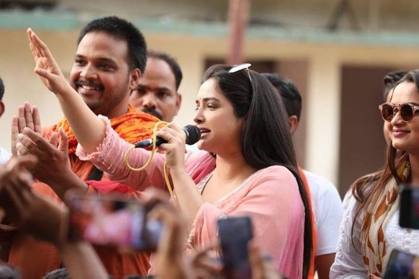 ऑनस्क्रीन तो दोनों की केमिस्ट्री कमाल की है ही, ऑफस्क्रीन भी एक दूसरे के साथ शानदार बॉन्डिंग शेयर करते हैं दोनों।