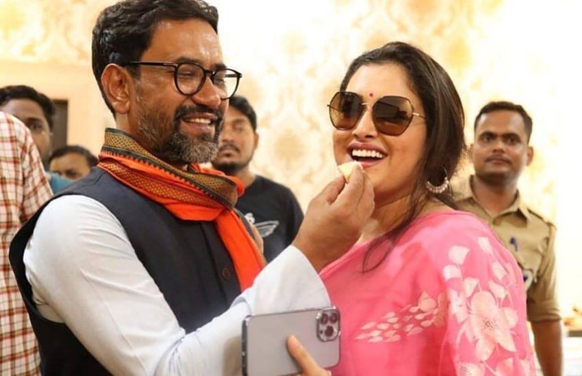 Nirahua and Amrapali Dubey: भोजपुरी सिंगर और एक्टर दिनेश लाल यादव उर्फ निरहुआ अब लोकसभा सांसद बन गए हैं। निरहुआ के चुनाव जीतने के बाद से ही भोजपुरी अभिनेत्री आम्रपाली दुबे भी लगातार चर्चा में बनी हुई हैं। आम्रपाली और निरहुआ बहुत अच्छे दोस्त और कोस्टार हैं।