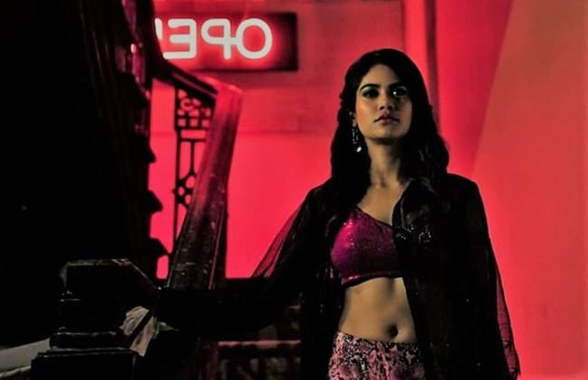 OTT Web Series release in June 2022: जून का महीना सिनेमा लवर्स के लिए बेहतरीन जाने वाला है। इस महीने ओटीटी पर केजीएफ 2 (KGF 2) और आश्रम 3 (Ashram 3) जैसी कई बेहतरीन फिल्में और वेब सीरीज रिलीज होंगी। बात सिर्फ वेब सीरीज की करें तो बॉबी देओल (Bobby Deol) की आश्रम 3 के साथ और भी कई लाजवाब सीरीज स्ट्रीम होंगी। आइए डालते हैं एक नजर: