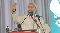 मध्य प्रदेश: दिग्विजय सिंह कांग्रेस की बर्बादी के वारिस हैं, बोले असदुद्दीन ओवैसी