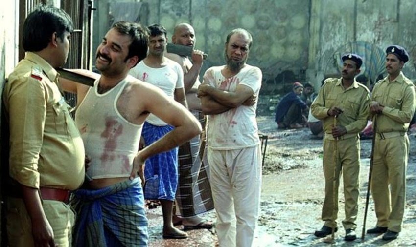 Gangs Of Wasseypur: पंकज त्रिपाठी की गैंग्स ऑफ वासेपुर भी ओटीटी पर मौजूद है। आईएमडीबी पर इस फिल्म की रेटिंग 8.2 है।