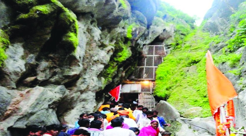 अनूठा है अरावली के मध्य स्थापित परशुराम महादेव मंदिर
