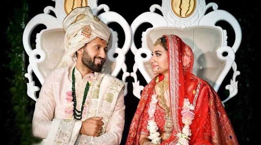 NusratJahan: टीएमसी सांसद नुसरत जहां बंगाली फिल्मों का बड़ा नाम हैं। उन्होंने 2019 में निखिल जैन से शादी रचाई थी। लेकिन प्रेग्नेंसी के दौरान दोनों के बीच विवाद हुआ और दोनों ने अपने रास्ते जुदा कर लिये।