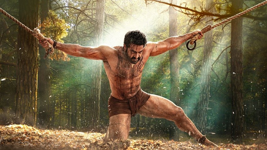 RRR: हाल ही में रिलीज हुई फिल्म आरआरआर को 8.2 की रेटिंग मिली है और इस फिल्म को नेटफ्लिक्स पर देखा जा सकता है। 