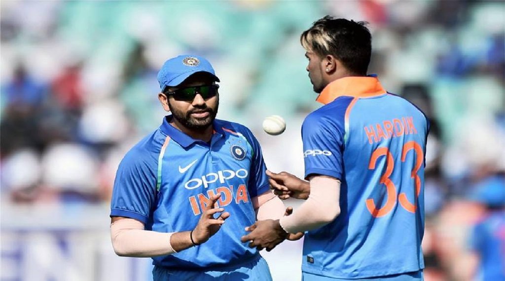 रोहित शर्मा व हार्दिक पंड्या। (Photo: PTI)