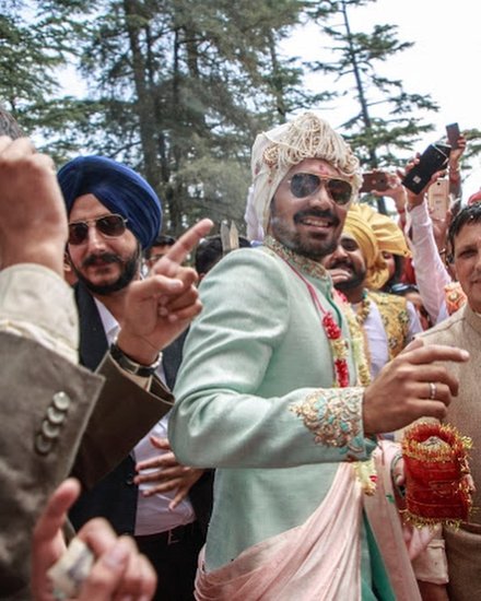 अभिनव ने रुबीना से बात करने का मौका ढूंढने के लिए सोशल मीडिया पर उनके फोटोशूट पर कमेंट किया। 