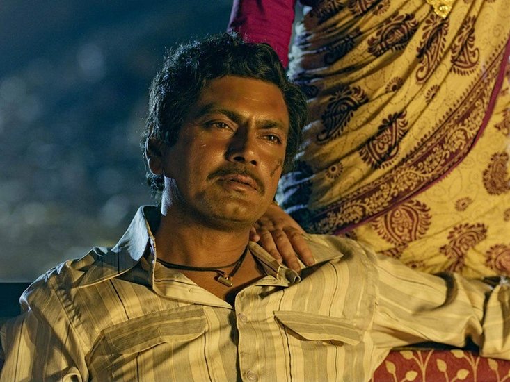Sacred Games: सैफ अली खान और नवाजुद्दीन सिद्दीकी स्टारर वेब सीरीज सेक्रेड गेम्स को भी 8.5 रेटिंग मिली है। 