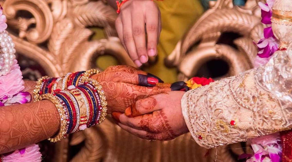 UP | Shahjahanpur | girl got married by fraud | girl got married to impotent