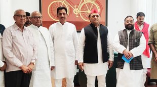 Swami Maurya| Swami Maurya Jansatta| Swami Maurya Photo| Swami Prasad troll|