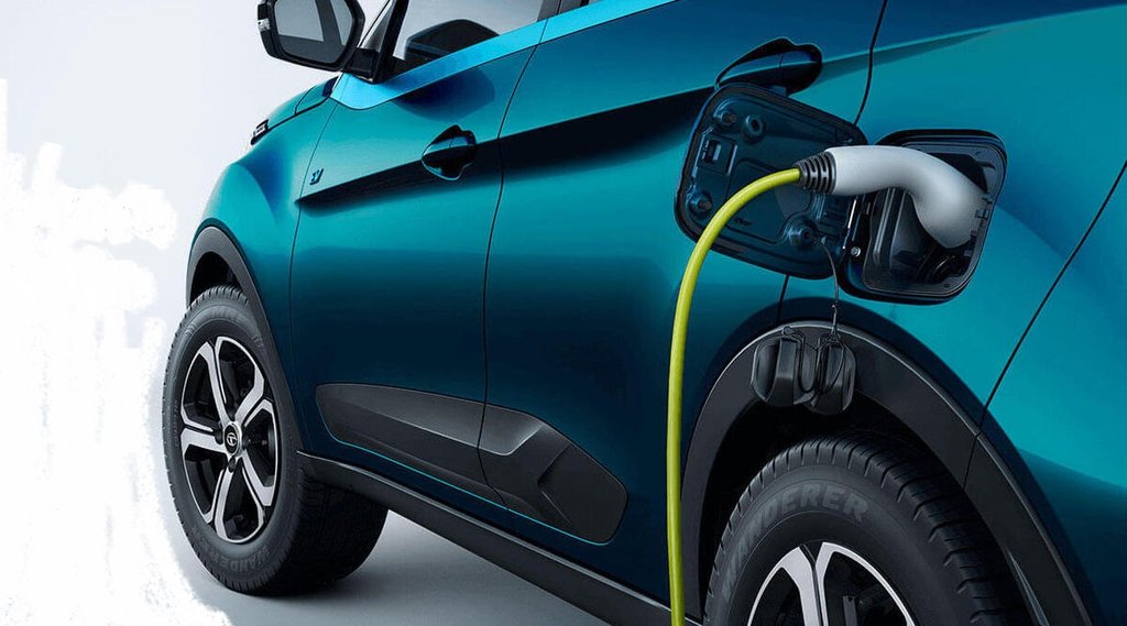 Top 3 Electric Cars । Mahindra eVerito । Tata Tigor EV । Tata Nexon EV । Car Bike News