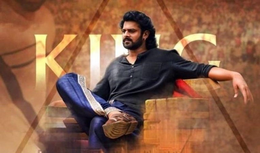 Prabhas: प्रभास की बाहुबली सीरीज की दोनों फिल्मों ने 300 करोड़ क्लब में एंट्री मारी थी। 
