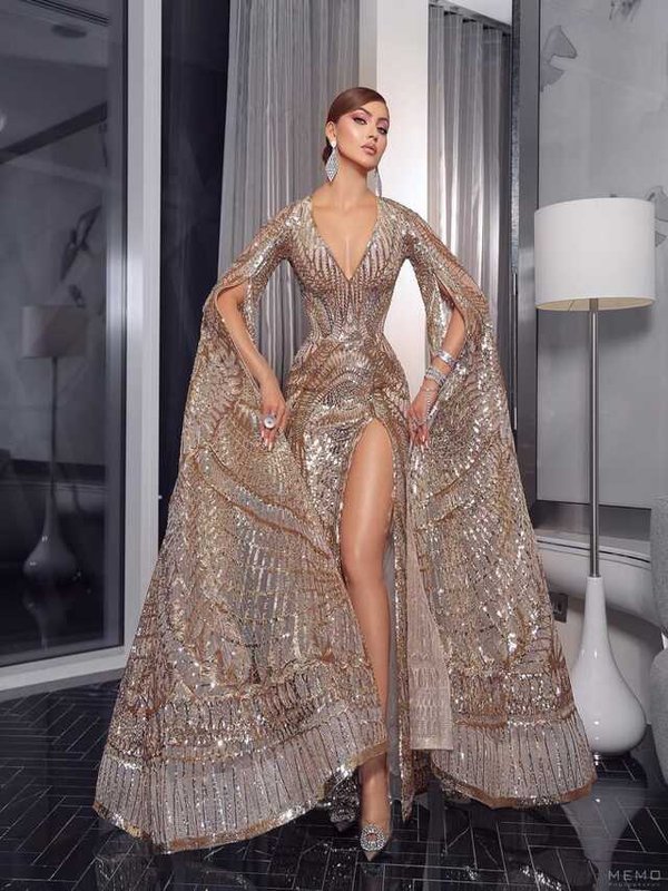 URVASHI RAUTELA IN THIGH SLIT FASHION - PAINFUL FASHION