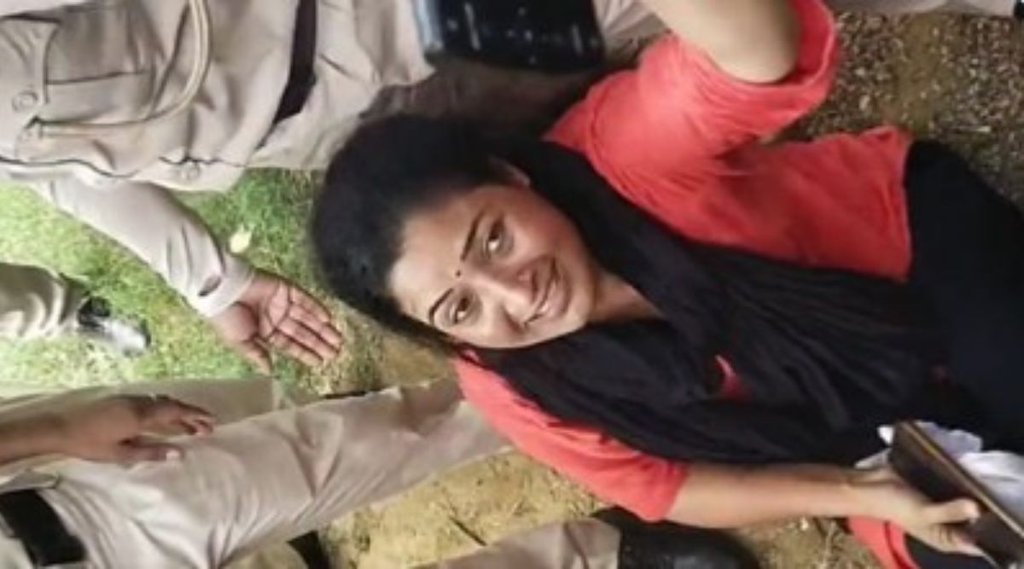 alka lamba | congress | delhi police