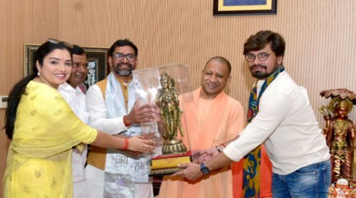 dinesh lal nirahua, Amrapali dubey dinesh lal nirahua, Amrapali dubey