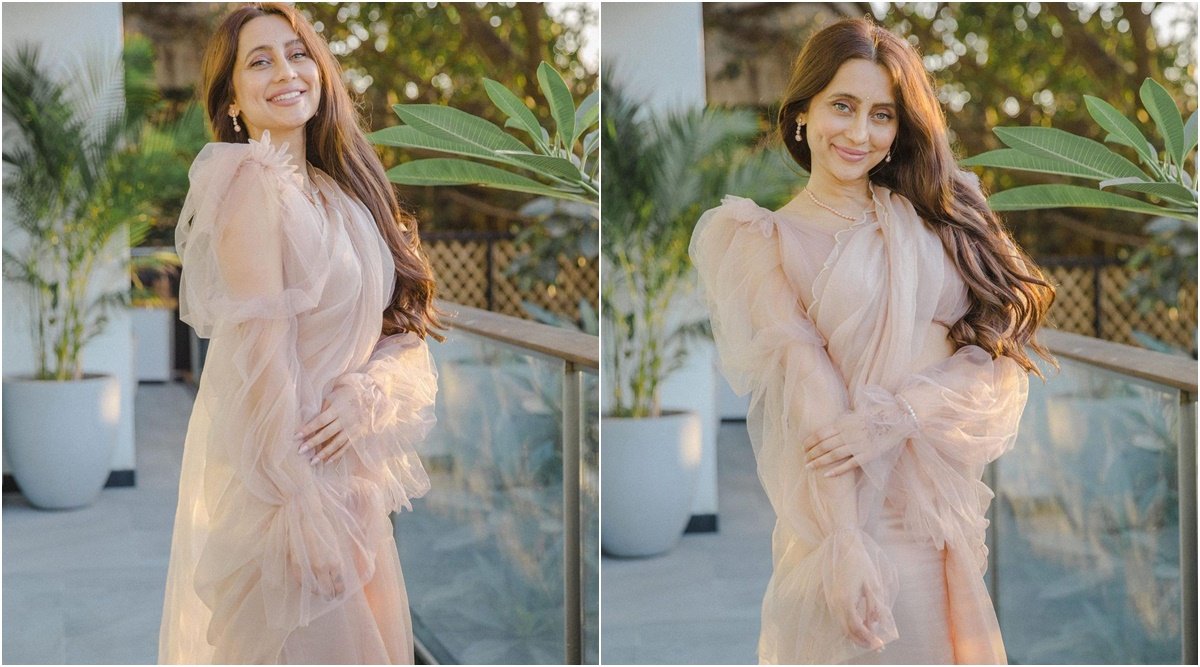 anusha, model, actress