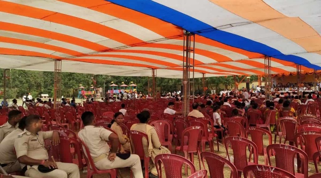 भागलपुर में बीजेपी की सेवा, सुशासन एवं गरीब कल्याण (Photo Source- jansatta/ @ गिरधारी लाल जोशी) भागलपुर में बीजेपी की सेवा, सुशासन एवं गरीब कल्याण (Photo Source- jansatta/ @ गिरधारी लाल जोशी)