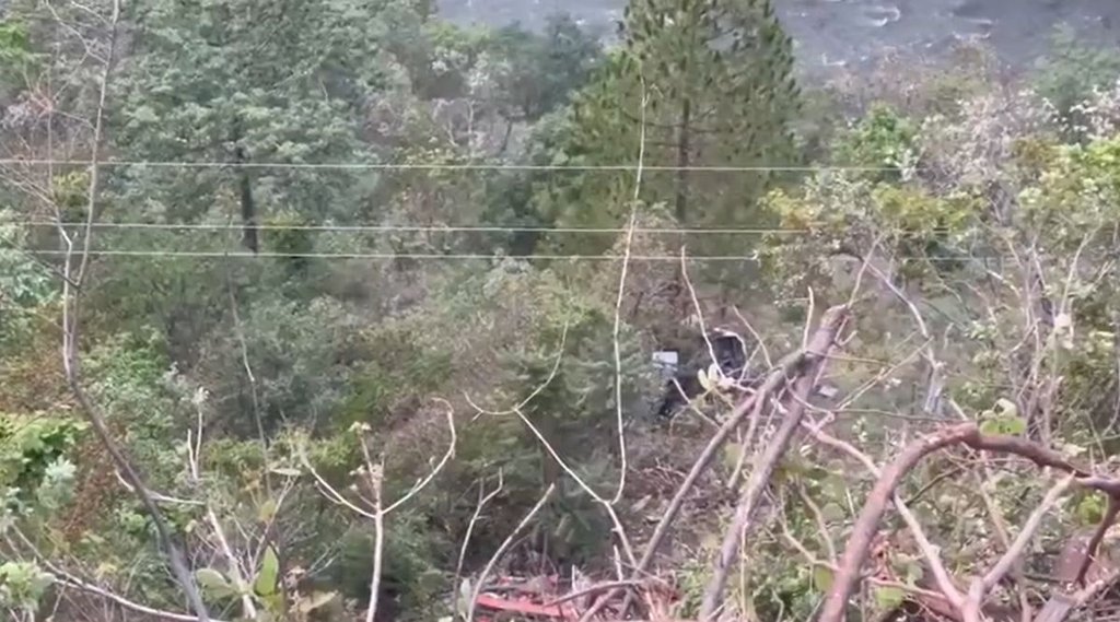 bus accident| road accident