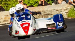 दर्दनाक: साइडकार रेस के दौरान हादसे में पिता और बेटे की मौत, आइल मैन ऑफ टीटी इवेंट में अब तक जा चुकी है 5 लोगों की जान