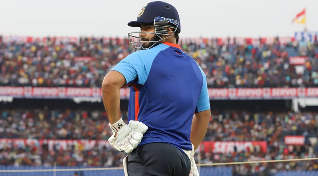 Rishabh Pant Bhuvneshwar Kumar Ashish Nehra IND vs SA