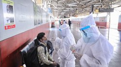 Explained: कोरोना वायरसः क्या Omicron के सब-वेरियंट्स आपको एक बार से अधिक कर सकते हैं संक्रमित? समझिए