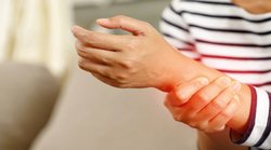 Gout Diet: क्या यूरिक एसिड के मरीज खा सकते हैं चावल? जानिये कौन से फूड्स बढ़ा देते हैं गठिया का दर्द