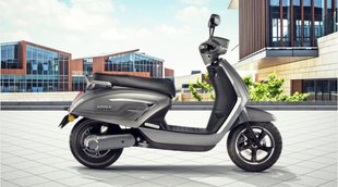 New Electric Scooter । iVOOMi Jeet । Car Bike News