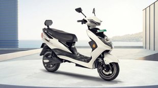 New Electric Scooter । iVOOMi S1 car bike news