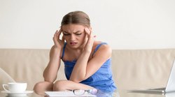Migraine Cure: माइग्रेन के दर्द से परेशान हैं तो अपनाएं ये आयुर्वेदिक उपाय, अधकपारी के दर्द से मिलेगा छुटकारा