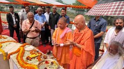 आसमानी फैसले, आसमानी किताब… ये जो सड़ी हुई शरीयत की मानसिकता को त्‍याग दें, बोले- विनोद बंसल, हाजिक का पलटवार- रावण जैसी हरकत मत करो, ये तो कयामत तक रहेगी