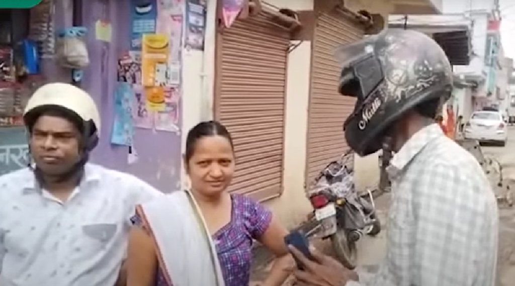 MP, Panchayat Election, Vidisha, Congress leader, Campaigning with helmet, Welcome with shoes, Bhopal