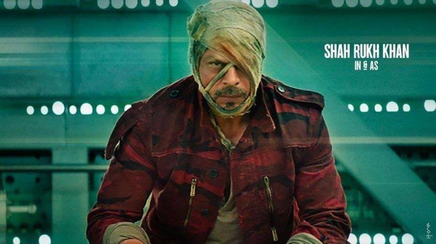 एटली कुमार के डायरेक्शन में बन रही फिल्म जवान में शाहरुख खान दोहरी भूमिका में दिखेंगे।