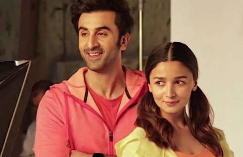 बॉलीवुड में कई ऐसे एक्टर्स हैं जिन्होंने लव मैरिज की है। इनमें से कुछ ऐसे हैं जिन्होंने एक से ज्यादा बार शादी रचाई। वहीं कुछ ऐसे भी हैं जिन्हें चौथी बार में सच्चा प्यार मिला। आइए जानते हैं ऐसे ही कुछ चर्चित सेलेब्स के नाम जिनका तीन से रहा अफेयर और चौथे को बनाया हमसफर: