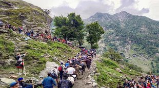 Amarnath Pilgrims, Amarnath Cave, Shivling