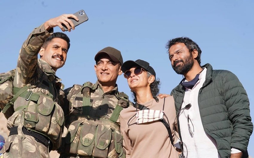 ऐसा इसलिए क्योंकि आमिर खान इस फिल्म की शूटिंग में देरी नहीं चाहते थे। आमिर के अनुसार फिल्म कोरोना वायरस की वजह से पहले ही देर से शूट हुई है। (Photo: Amir Khan Productions Instagram) (यह भी पढ़ें: सनी देओल से अक्षय कुमार तक, पर्दे पर आमिर खान से टकराए ये स्टार्स, सभी की फिल्में रहीं सुपरहिट)
