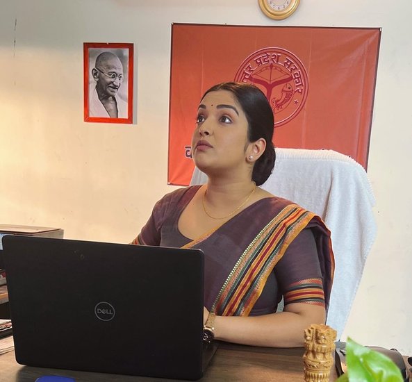 आम्रपाली का कहना है कि सौरभ की एक्टिंग और उनकी पर्सनैलिटी से वह काफी प्रभावित हैं। (Photo: Amrapali Dubey Instagram)