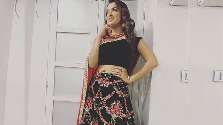 रियल लाइफ में भी निरहुआ और आम्रपाली एक दूसरे के बेहद करीब हैं।