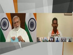 CWG 2022: पदक जीतने पर फिल्में ही देखोगे क्या, नाम बैकहम है तो फुटबॉल खेला की नहीं, कॉमनवेल्थ गेम्स के खिलाड़ियों से प्रधानमंत्री मोदी ने पूछे रोचक सवाल