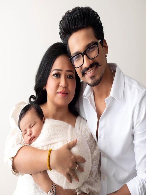 BHARTI SHOWED THE FACE OF SON TO FANS
