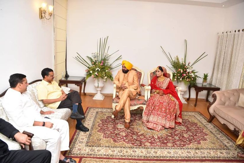 अरविंद केजरीवाल और संजय सिंह ने भगवंत मान के साथ काफी समय बिताया।