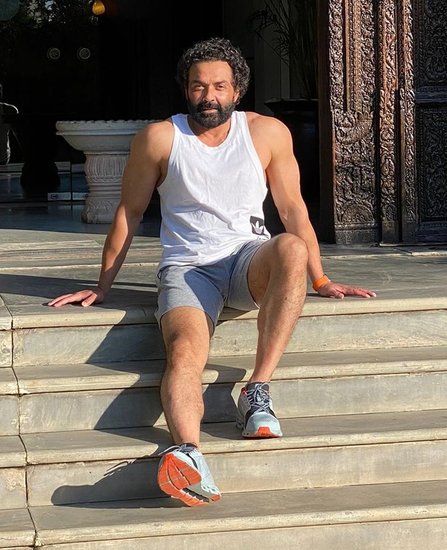 साथ ही बॉबी ने यह भी कहा कि गुप्त का सीक्वल बनाना थोड़ा मुश्किल होगा लेकिन सोल्जर फिल्म का सीक्वल बनाया जा सकता है। (Photo: Bobby Deol Instagram)