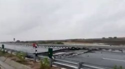 PM मोदी के उद्घाटन करने के 5 दिन बाद ही धंस गया बुंदेलखंड एक्सप्रेसवे, बीच सड़क हुआ दो फीट गहरा गड्ढा, तीन वाहन दुर्घटनाग्रस्त