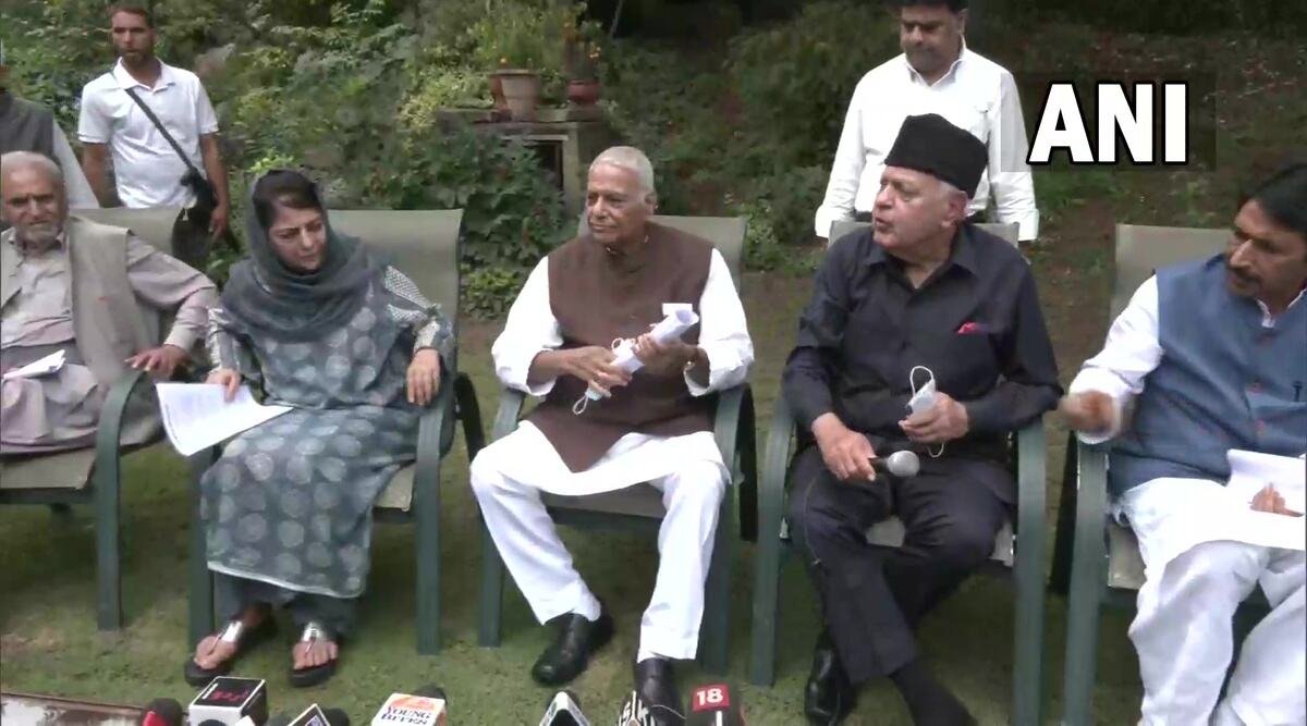 Farooq Abdullah, Yashwant Sinha, Mehbooba Mufti