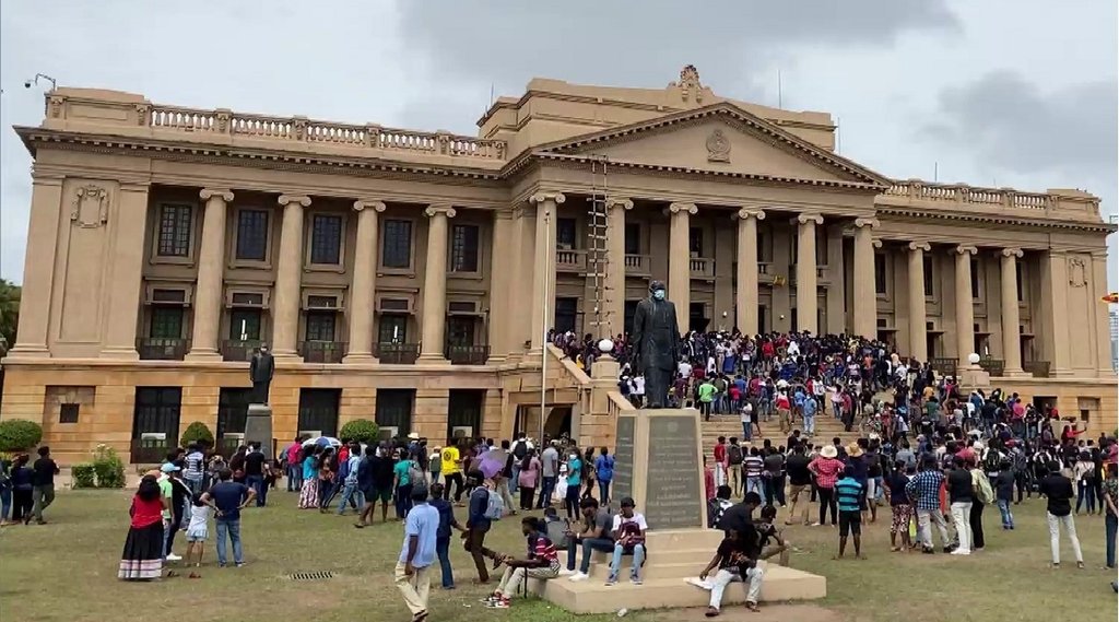protestors in srilanka