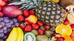 इन फलों के बीज होते हैं जहरीले, खाने से बिगड़ सकती है आपकी तबीयत