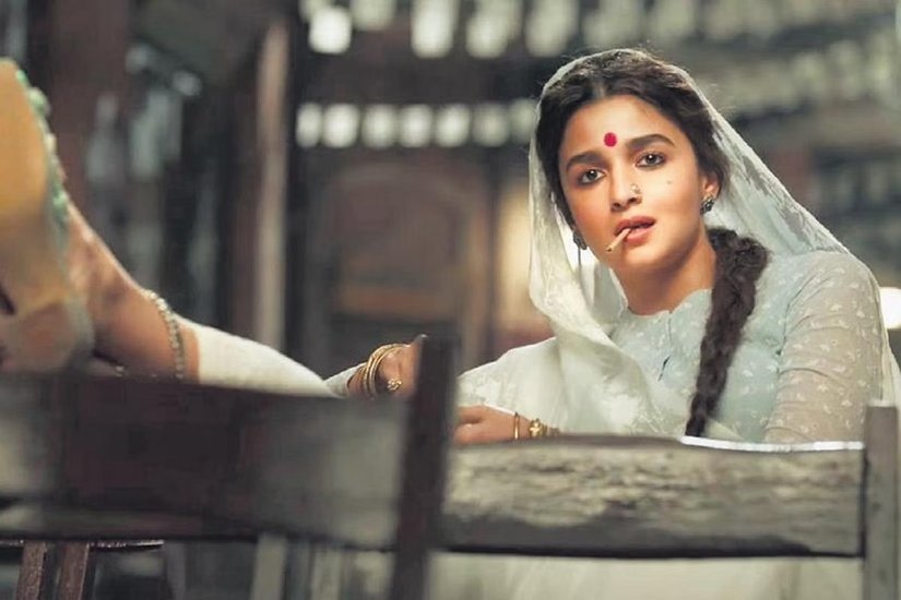 आलिया भट्ट की फिल्म गंगूबाई कठियावाड़ी सुपरहिट रही थी। इस फिल्म को 7 की रेटिंग मिली है। 