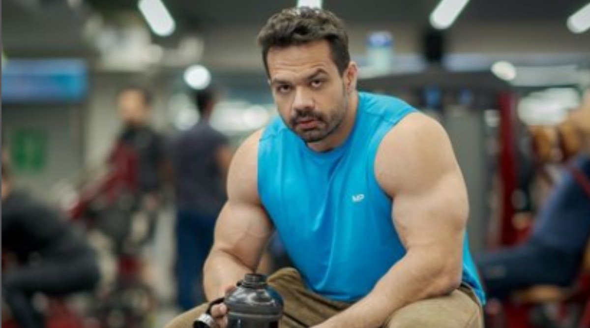 YouTuber Gaurav Taneja | flying beast Arrested by noida police | Gaurav Taneja | मशहूर यूट्यूबर गौरव तनेजा गिरफ्तार